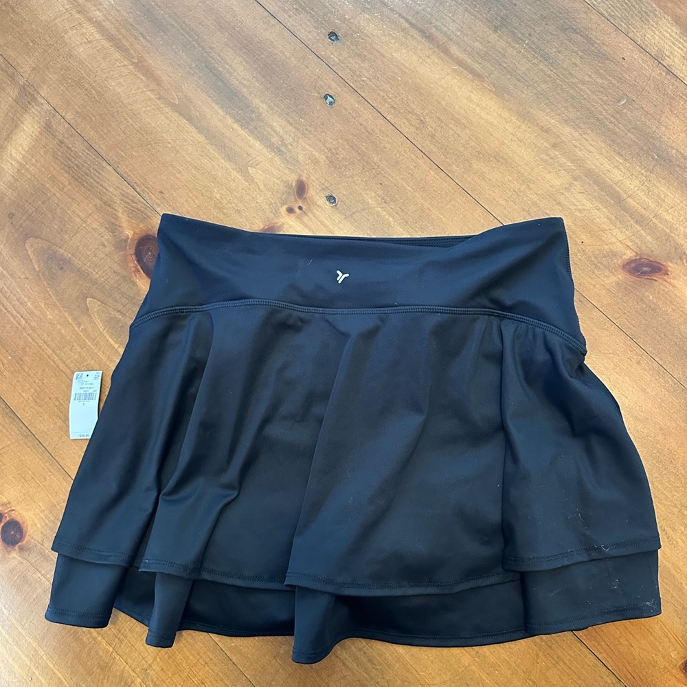 Old Navy Black High-Rise Athletic Skort - Picture 2 of 7